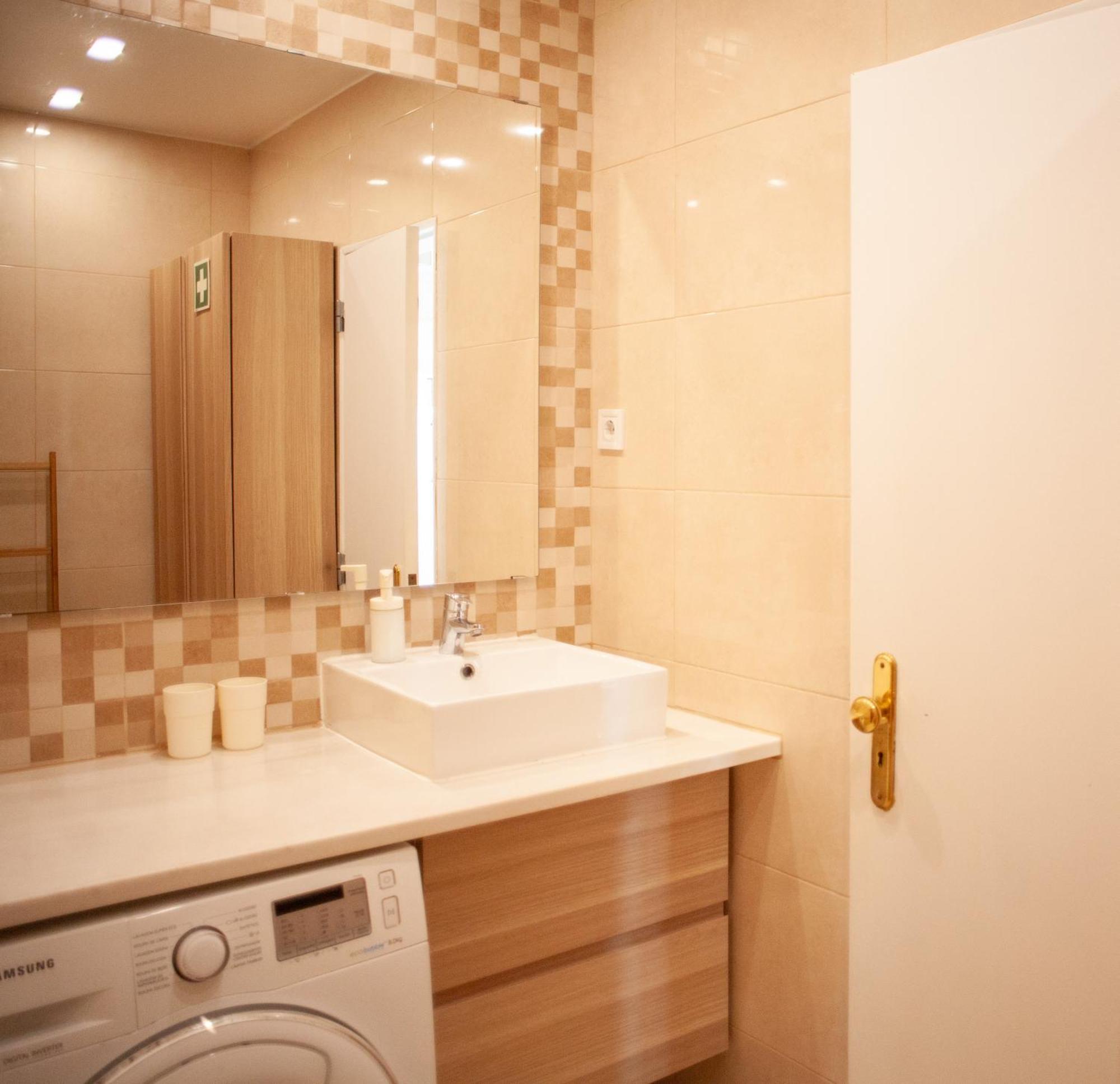 Just4U Apartment 2 Almada Luaran gambar